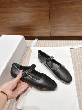 Дамски обувки 2023 г., новите малки кожени обувки на плоска подметка с кръгла пръсти в стила на британския колеж, модната марка, черни обувки Mary Jane